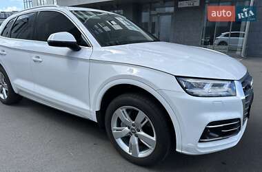 Внедорожник / Кроссовер Audi Q5 2018 в Киеве