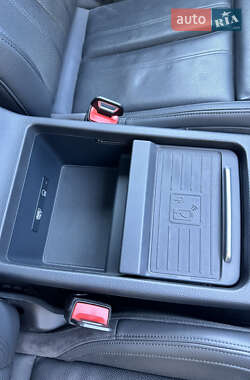 Внедорожник / Кроссовер Audi Q5 2020 в 