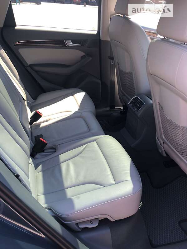Внедорожник / Кроссовер Audi Q5 2014 в Полтаве