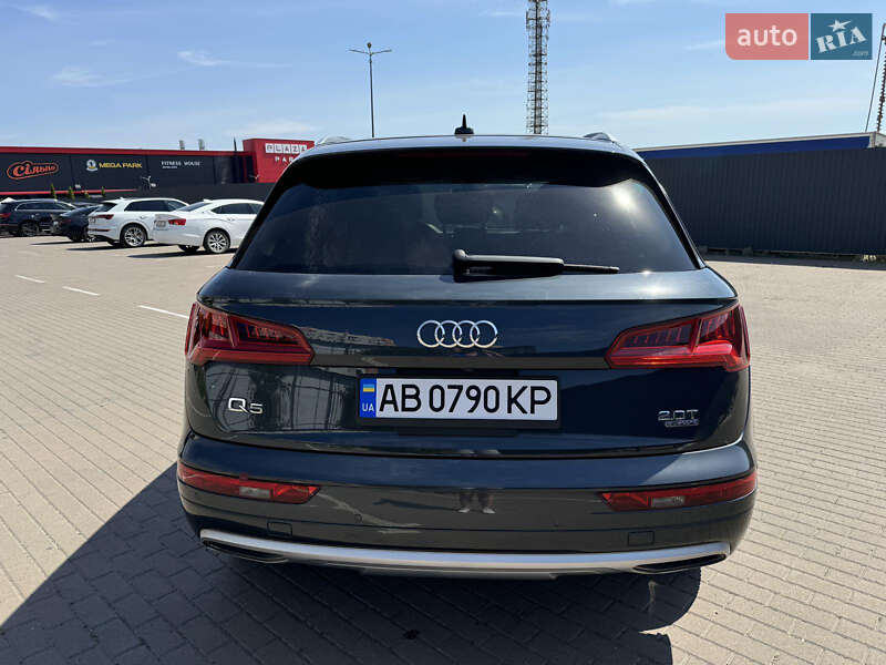 Внедорожник / Кроссовер Audi Q5 2017 в Виннице