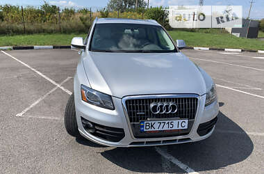 Внедорожник / Кроссовер Audi Q5 2010 в Ровно