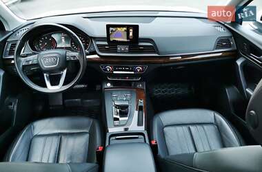 Внедорожник / Кроссовер Audi Q5 2020 в 