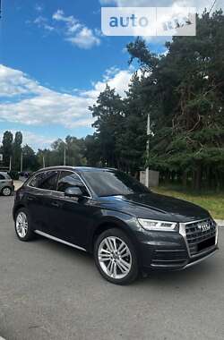 Внедорожник / Кроссовер Audi Q5 2017 в Нежине