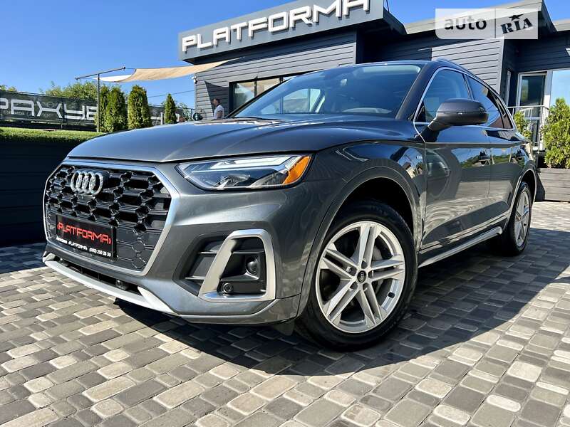 Позашляховик / Кросовер Audi Q5 2022 в 