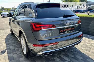 Позашляховик / Кросовер Audi Q5 2022 в 