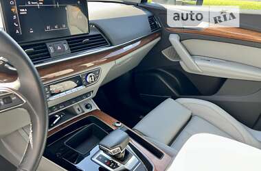 Позашляховик / Кросовер Audi Q5 2022 в 