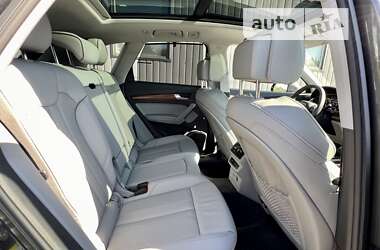 Позашляховик / Кросовер Audi Q5 2022 в 