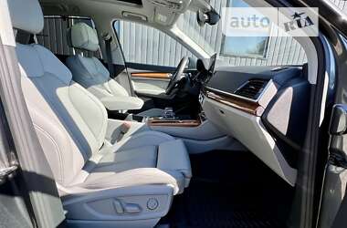 Позашляховик / Кросовер Audi Q5 2022 в 
