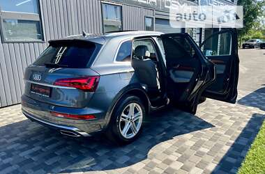 Позашляховик / Кросовер Audi Q5 2022 в 