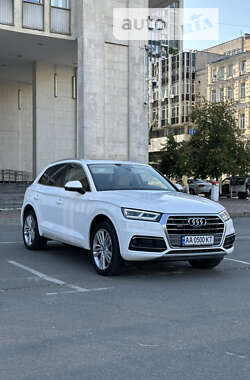 Позашляховик / Кросовер Audi Q5 2018 в Києві