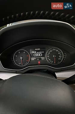 Внедорожник / Кроссовер Audi Q5 2017 в 