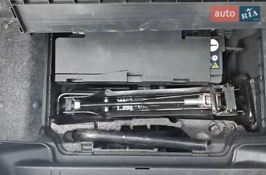 Внедорожник / Кроссовер Audi Q5 2011 в 