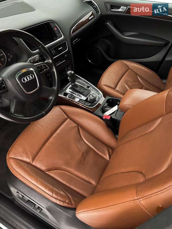 Внедорожник / Кроссовер Audi Q5 2012 в Киеве