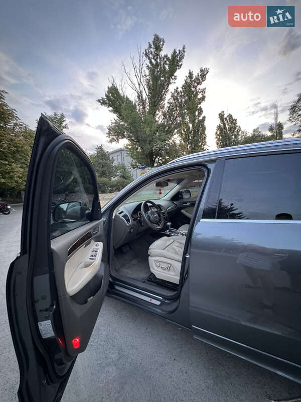 Внедорожник / Кроссовер Audi Q5 2013 в Ужгороде фото 9 Внедорожник / Кроссовер Audi Q5 2013 в Ужгороде