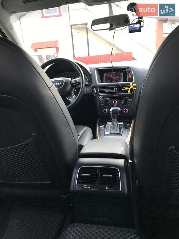Внедорожник / Кроссовер Audi Q5 2014 в Черновцах