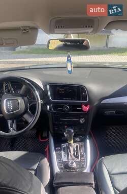 Позашляховик / Кросовер Audi Q5 2010 в Новояворівську