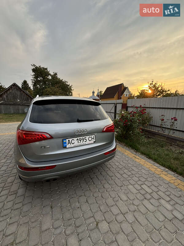 Позашляховик / Кросовер Audi Q5 2011 в Луцьку