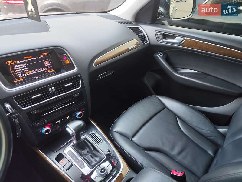 Внедорожник / Кроссовер Audi Q5 2016 в Хмельницком