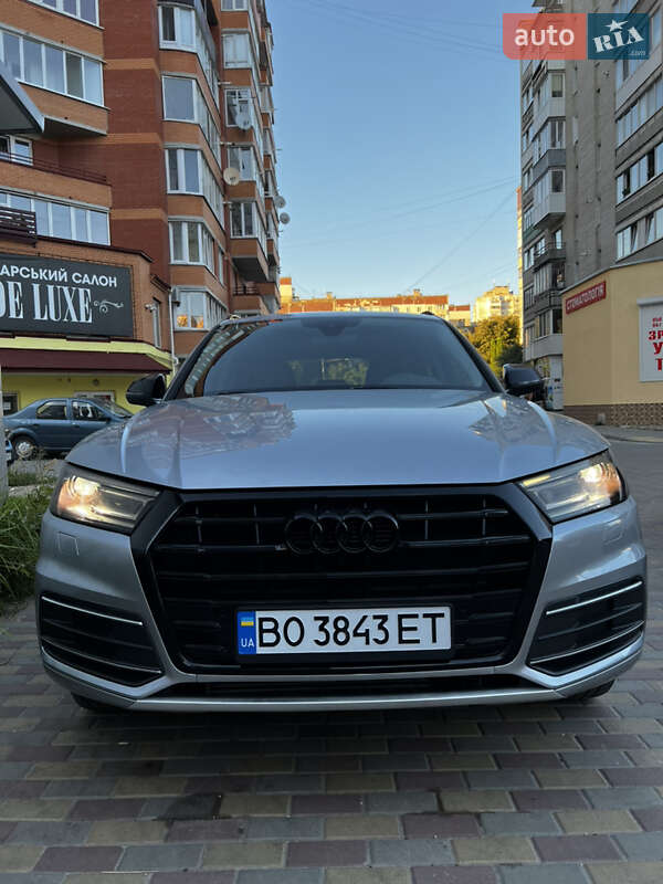 Позашляховик / Кросовер Audi Q5 2019 в Тернополі