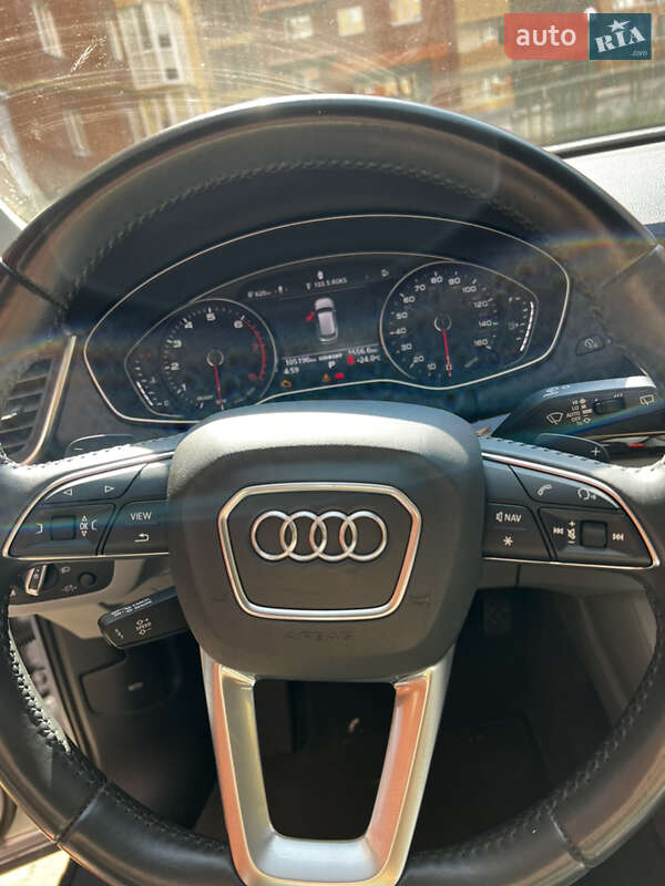 Позашляховик / Кросовер Audi Q5 2019 в Тернополі