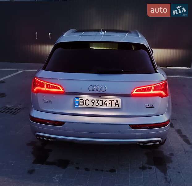 Внедорожник / Кроссовер Audi Q5 2017 в Львове