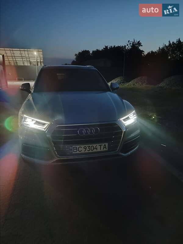 Внедорожник / Кроссовер Audi Q5 2017 в Львове