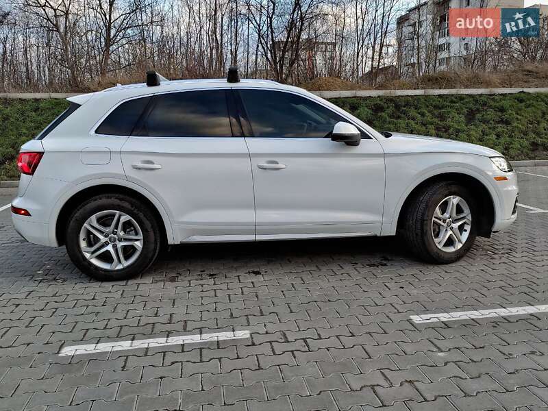 Позашляховик / Кросовер Audi Q5 2018 в Тернополі