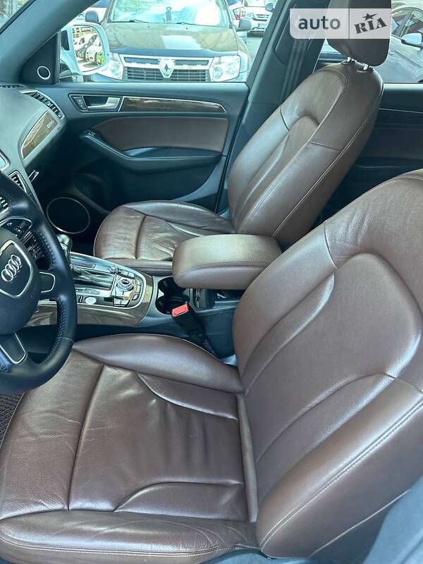 Внедорожник / Кроссовер Audi Q5 2015 в Киеве