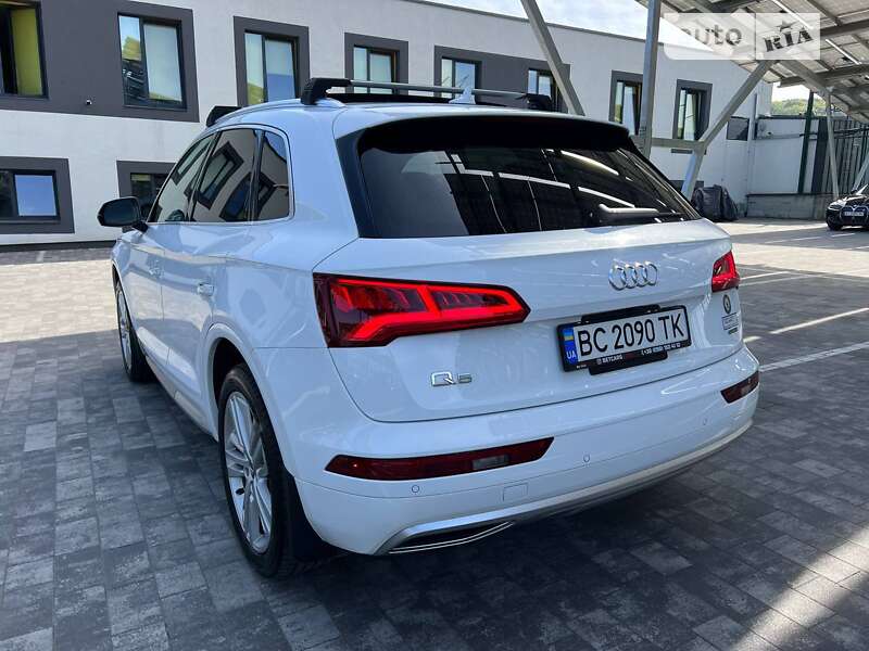 Внедорожник / Кроссовер Audi Q5 2019 в Львове фото 7 Внедорожник / Кроссовер Audi Q5 2019 в Львове