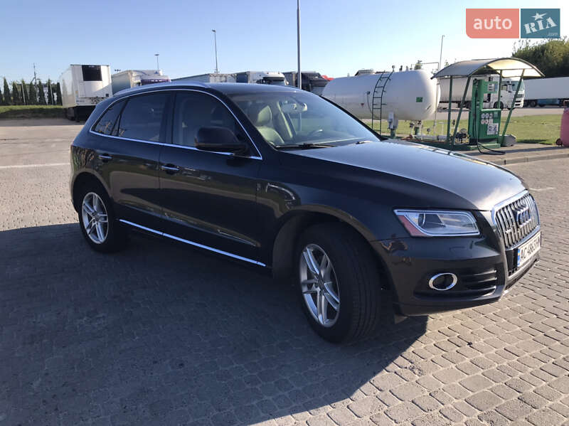 Позашляховик / Кросовер Audi Q5 2015 в Луцьку