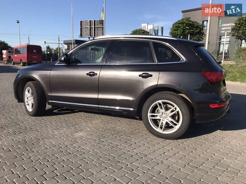 Позашляховик / Кросовер Audi Q5 2015 в Луцьку