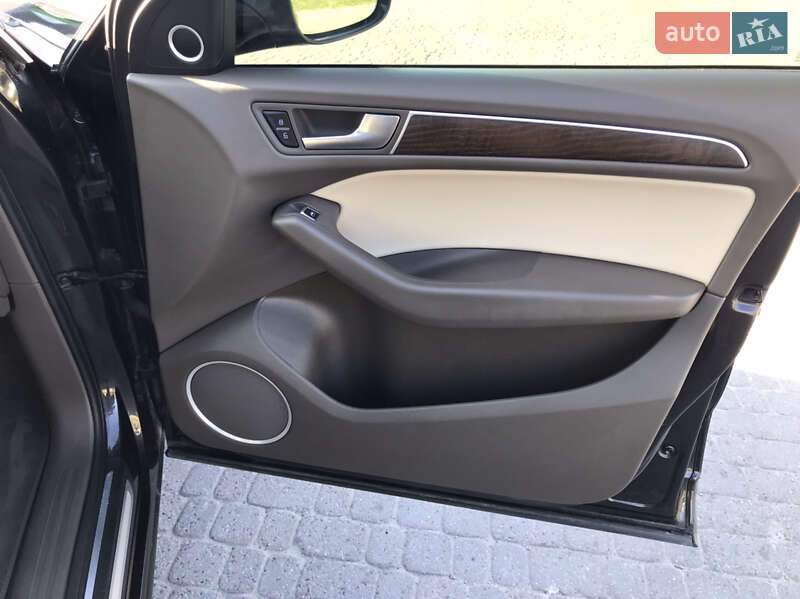 Позашляховик / Кросовер Audi Q5 2015 в Луцьку