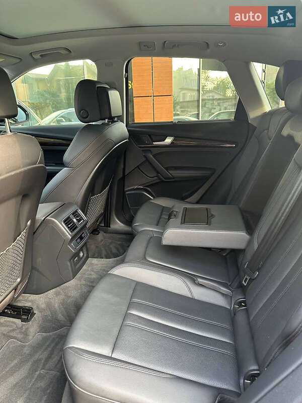 Позашляховик / Кросовер Audi Q5 2019 в Львові