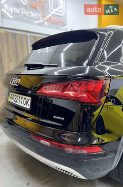 Внедорожник / Кроссовер Audi Q5 2019 в 