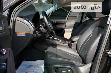 Позашляховик / Кросовер Audi Q5 2015 в 