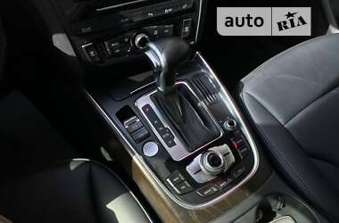 Позашляховик / Кросовер Audi Q5 2015 в 
