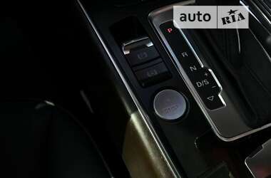 Позашляховик / Кросовер Audi Q5 2015 в 