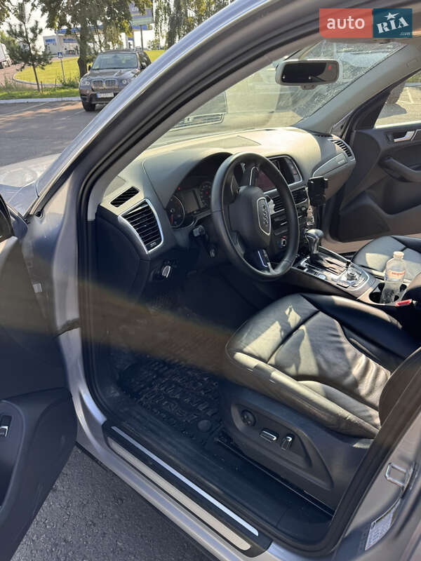 Внедорожник / Кроссовер Audi Q5 2014 в Ровно