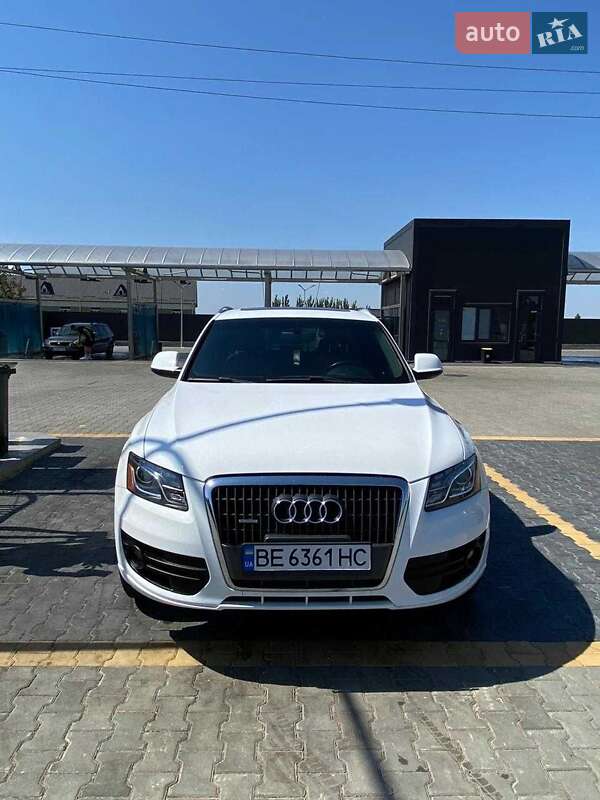 Внедорожник / Кроссовер Audi Q5 2010 в Николаеве