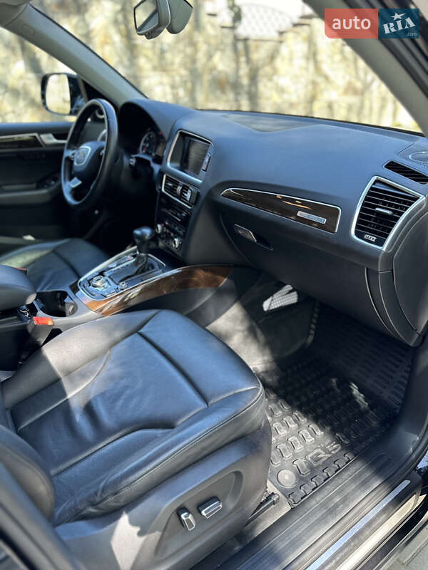 Внедорожник / Кроссовер Audi Q5 2013 в Хмельницком