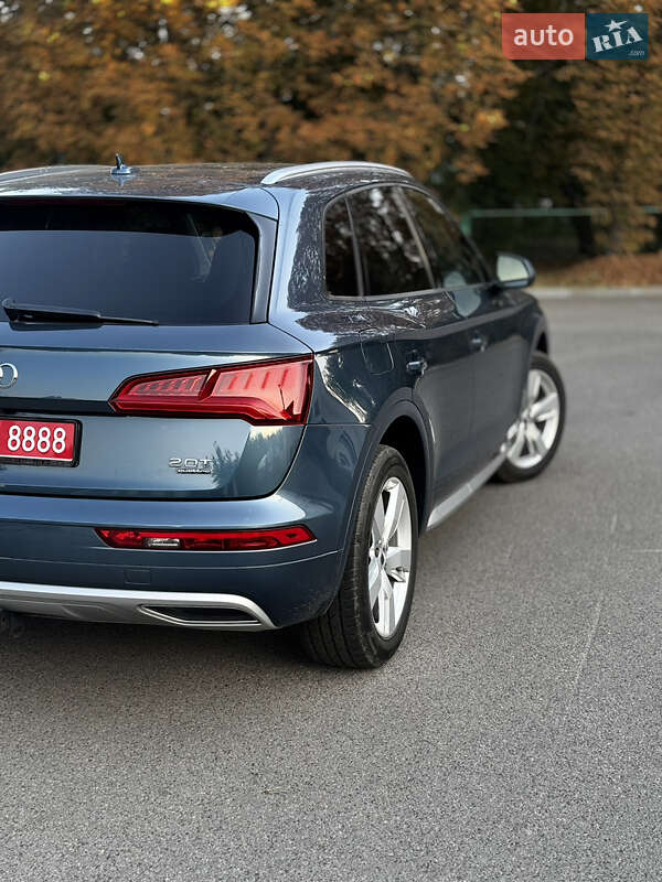 Позашляховик / Кросовер Audi Q5 2018 в Лубнах