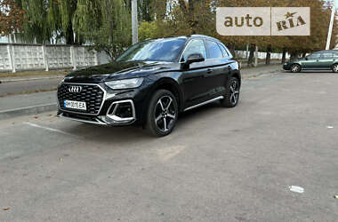 Позашляховик / Кросовер Audi Q5 2021 в Житомирі