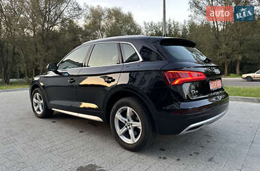 Внедорожник / Кроссовер Audi Q5 2017 в 