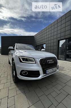 Внедорожник / Кроссовер Audi Q5 2014 в Тячеве