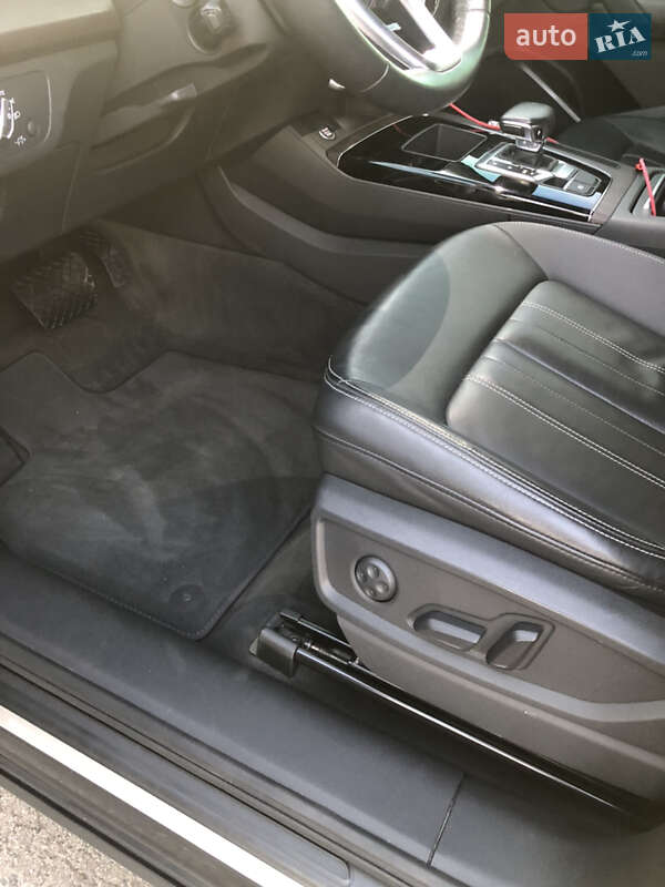 Позашляховик / Кросовер Audi Q5 2021 в Львові