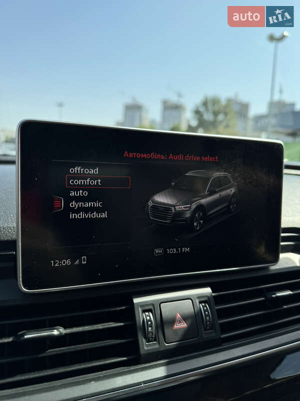 Внедорожник / Кроссовер Audi Q5 2017 в Киеве