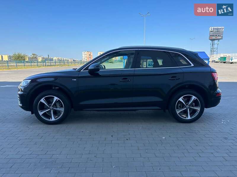 Позашляховик / Кросовер Audi Q5 2018 в Одесі