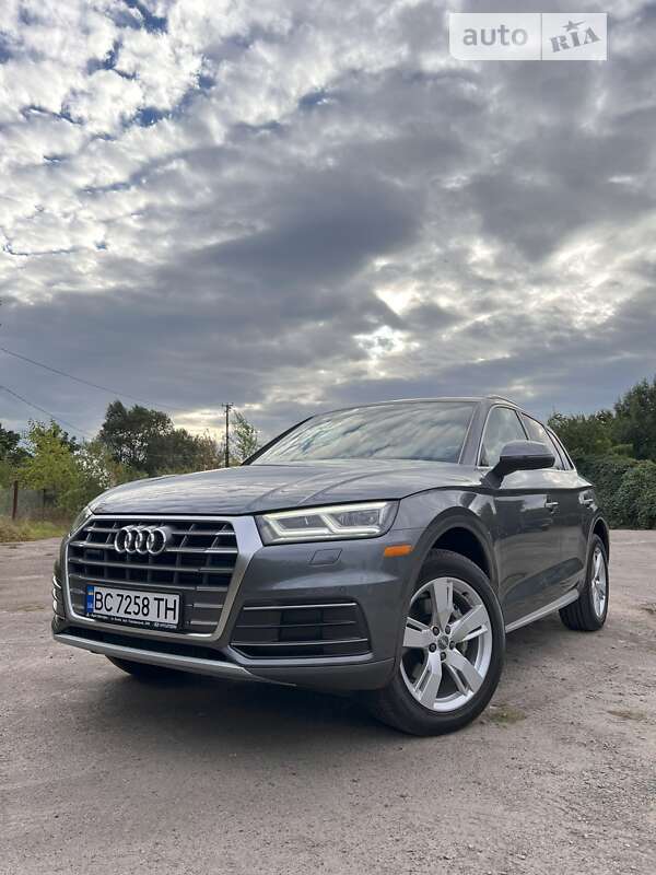 Позашляховик / Кросовер Audi Q5 2018 в Львові