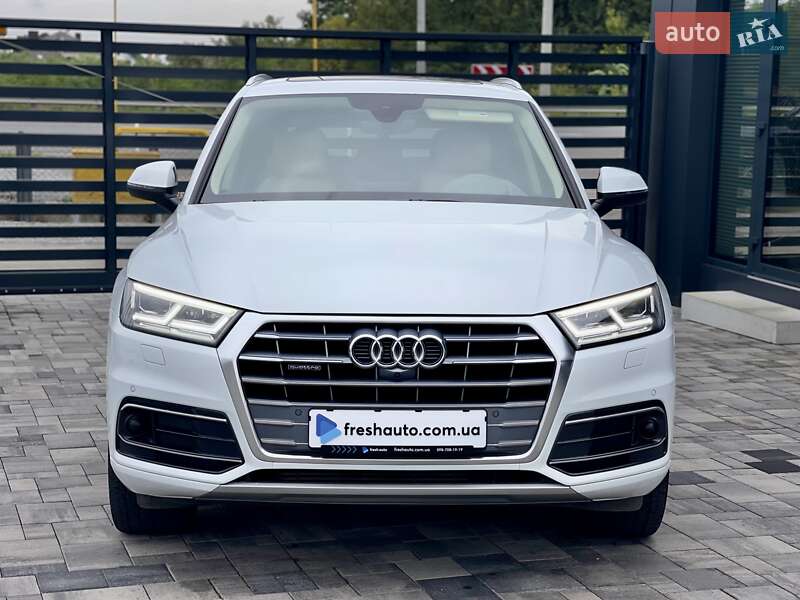 Внедорожник / Кроссовер Audi Q5 2019 в Ровно