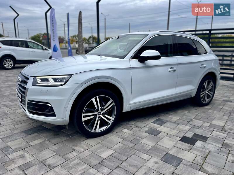 Внедорожник / Кроссовер Audi Q5 2019 в Ровно